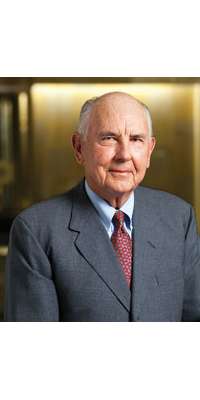 A. James Clark, American billionaire engineer, dies at age 87
